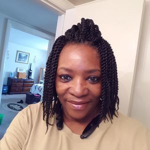 Meet your Posher, Adriane enjoyinglife